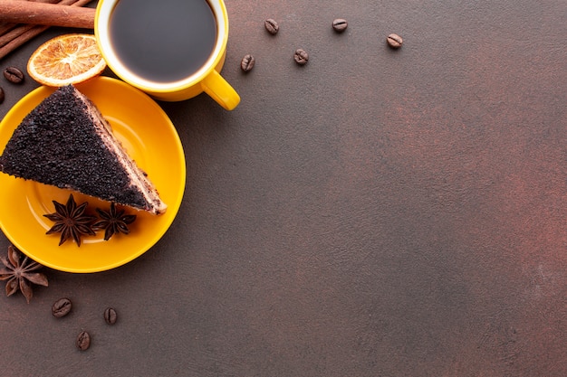 Gâteau au chocolat avec espace de copie