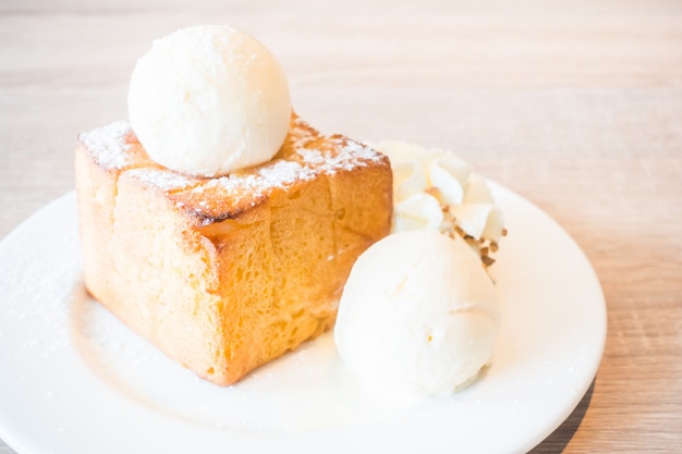 Gâteau à la crème glacée