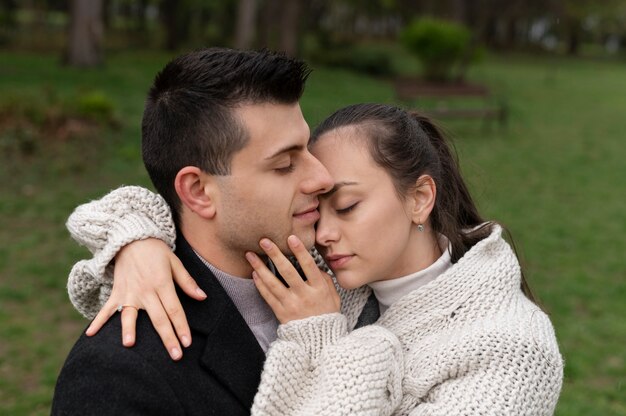 Les gens à angle élevé sont amoureux