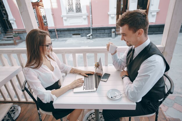 gestionnaire de boisson fond modèle chemise