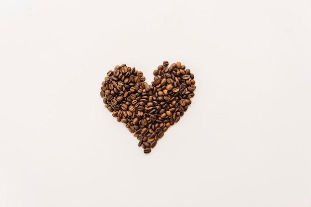 Grains de café en forme de coeur