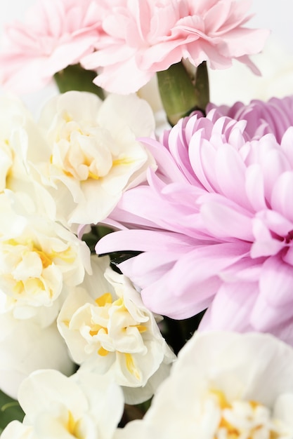 Photo gratuite gros plan de bouquet de belles fleurs