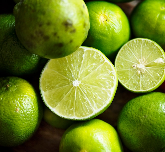 Gros plan de citron vert frais