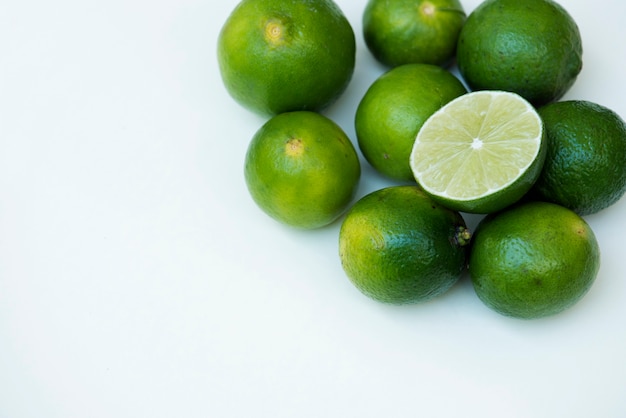 Gros plan de citron vert frais