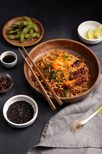 Photo gratuite gros plan sur une délicieuse cuisine asiatique