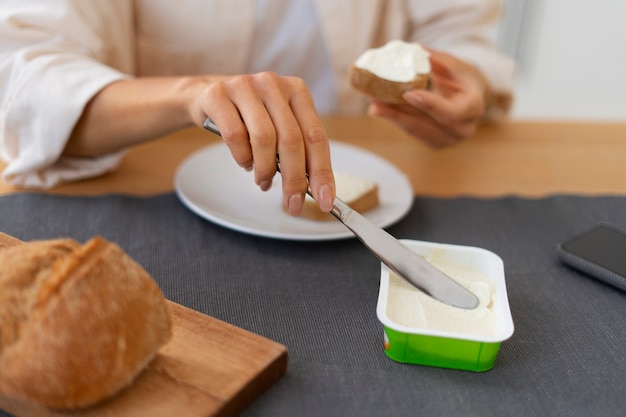 Photo gratuite gros plan sur un délicieux fromage frais