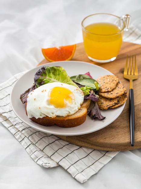 Photo gratuite gros plan, délicieux, oeuf, toast