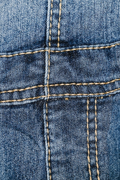 Gros plan avec des détails sur les jeans