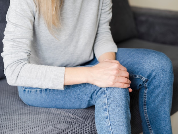 Gros plan, femme, douleur