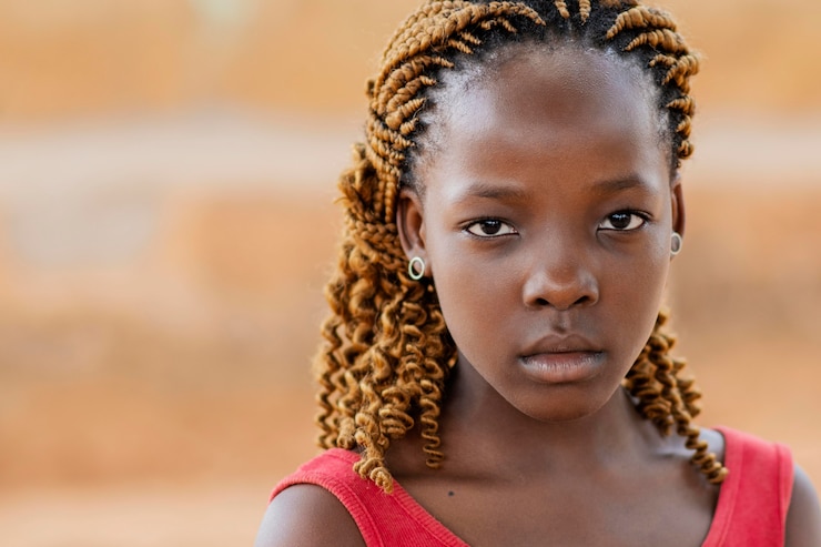 Photo gratuit gros plan, fille africaine, poser