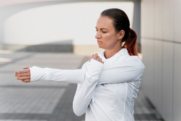 Gros plan sur la formation de femme sport diversité