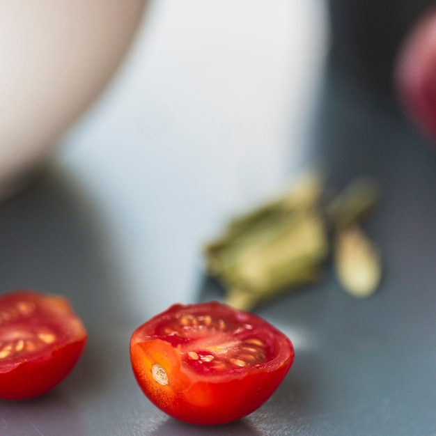 Photo gratuite gros plan, frais, rouge, coupé, tomate