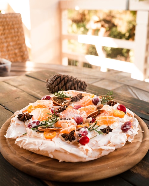 Gros plan, meringue, gâteau, à, pomme pin