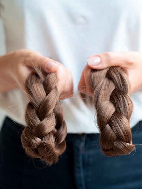 Gros plan, personne, tenue, brun, tresses