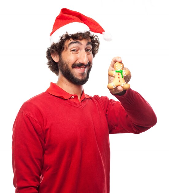 guy Joyful ayant un bon moment avec son savoureux biscuits