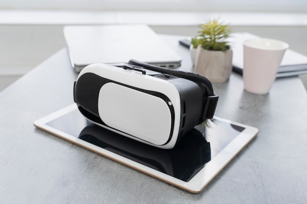 Photo gratuite haute technologie vr futuriste