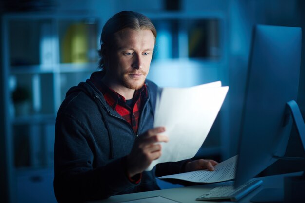 Heures supplémentaires au bureau