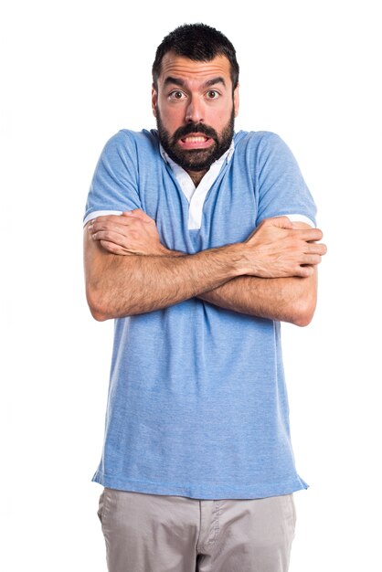 Homme avec chemise bleue gelé