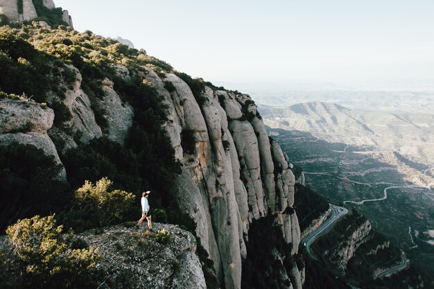 Homme cool avec des tatouages Ultra Trail Runner