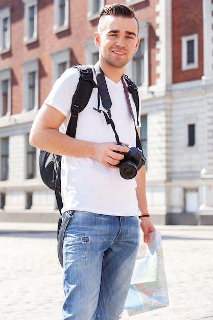 Homme dans la ville