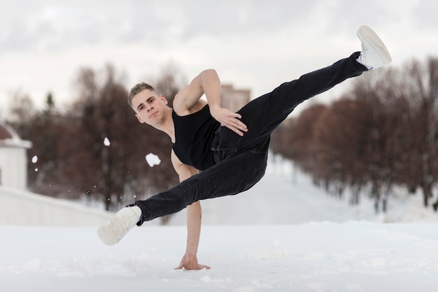 Homme, danse, hip hop, dehors