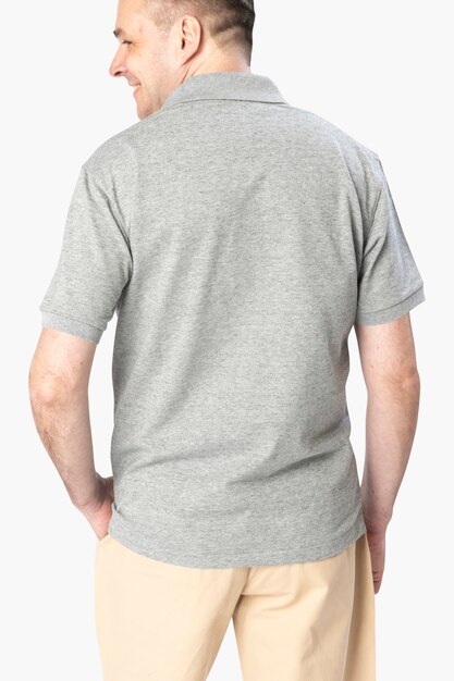 Homme portant des vêtements de polo gris de base vue arrière