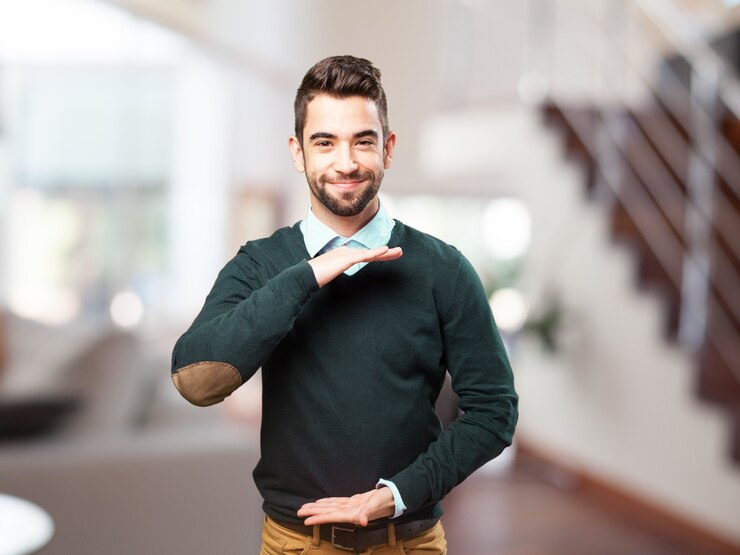 Photo gratuit l&#39;homme de prendre une mesure avec ses mains