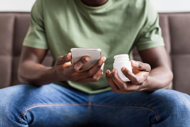 Homme, prendre, pilules médicales