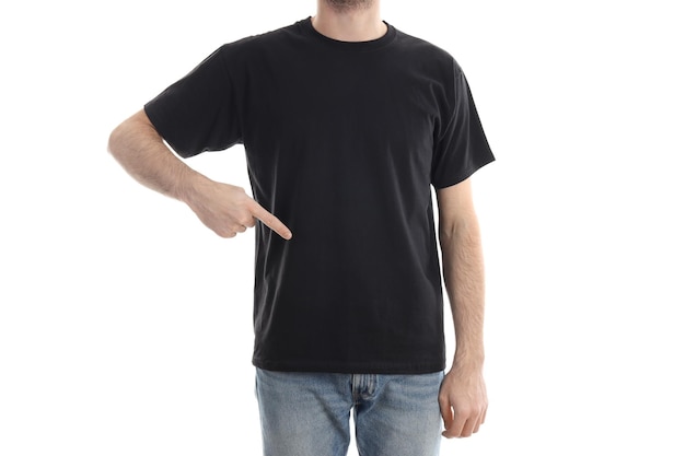 Homme en t-shirt noir vierge isolé sur fond blanc