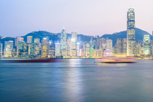 Hong Kong - le 14 Octobre, 2015: skyline de Hong Kong le 14 Octobre à