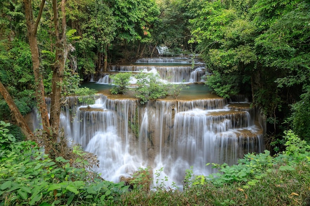 Huai Mae Khamin Waterfall tier 4 Khuean Srinagarindra National Park Kanchanaburi Thaïlande