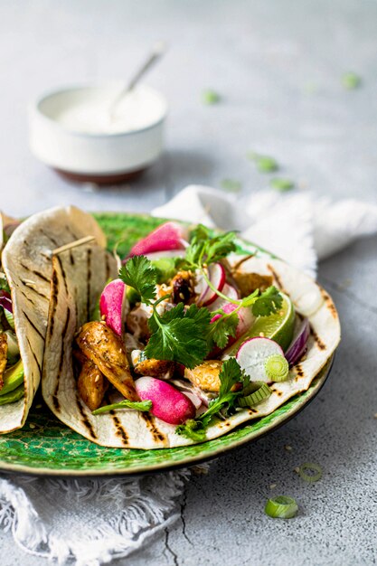 Idée de recette de tacos au poulet frais fait maison