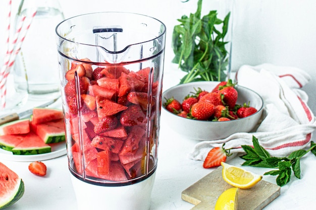 Ingrédients de recette de jus de limonade de pastèque de fraise