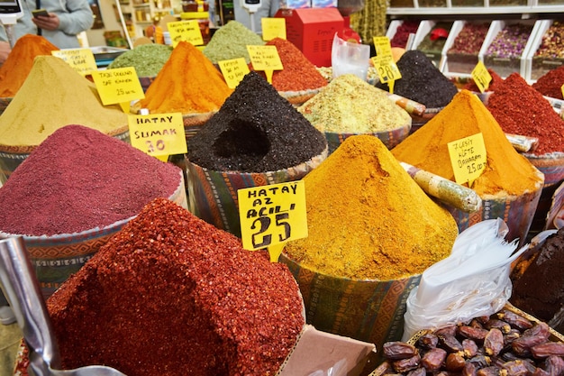 Istanbul Spice Bazaar épices turques à vendre