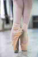 Photo gratuite jambes gros plan de ballerine