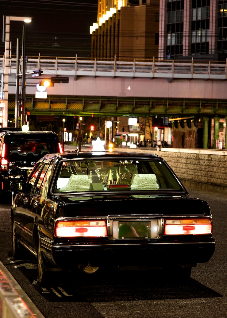 Photo gratuit japon ville avec automobile