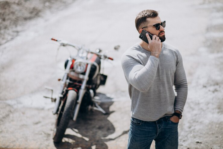 Photo gratuit jeune, beau, moto, voyager