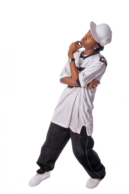 Jeune danseur hip-hop sur blanc