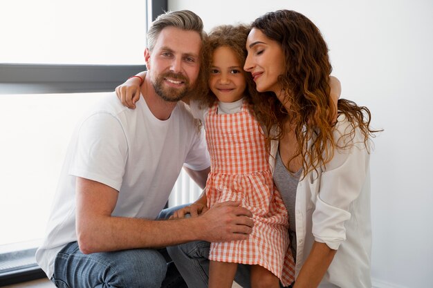 Jeune fille adoptée par un couple