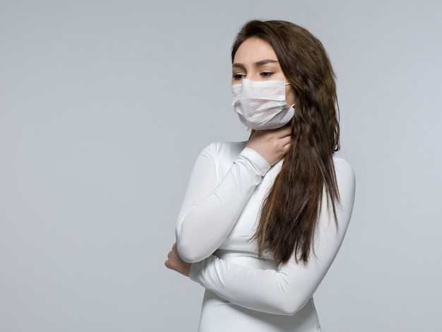 Jeune, girl, blanc, t-shirt, tenue, gorge