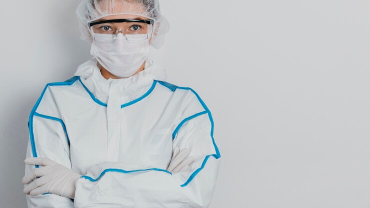 Photo gratuit jeune médecin portant un masque médical