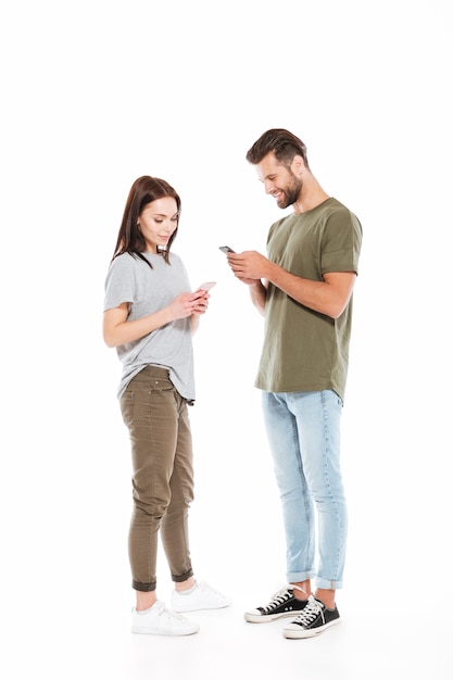 Joli couple, utilisation, smartphones