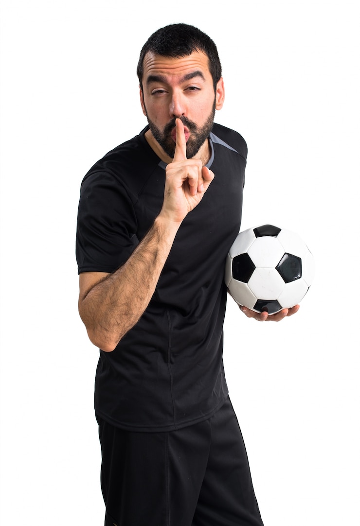 Photo gratuit joueur de football faisant le geste de silence