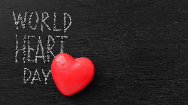 Journée mondiale du cœur vue de dessus avec espace copie