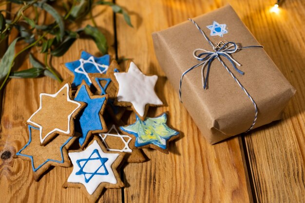 Joyeuses fêtes de hanoukka star de david cookies et cadeau