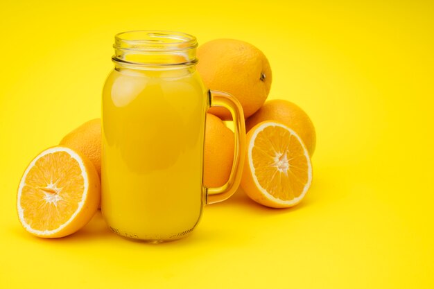 Jus délicieux à base d'oranges