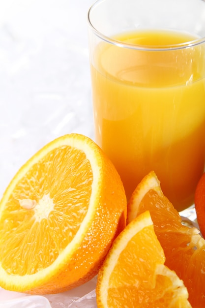 Photo gratuite jus d'orange frais