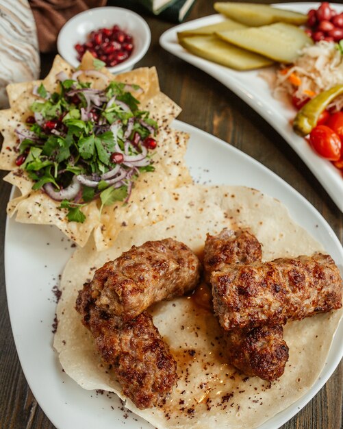 Kebab de viande de Lula aux fines herbes et au sumac