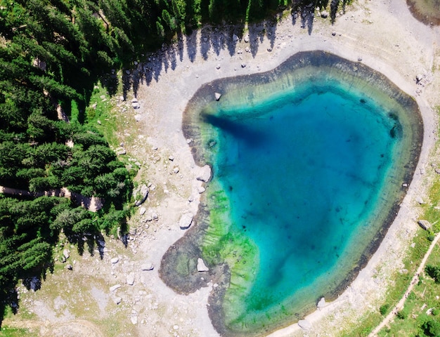 Photo gratuite lac de carezza dans les alpes dolomites en italie