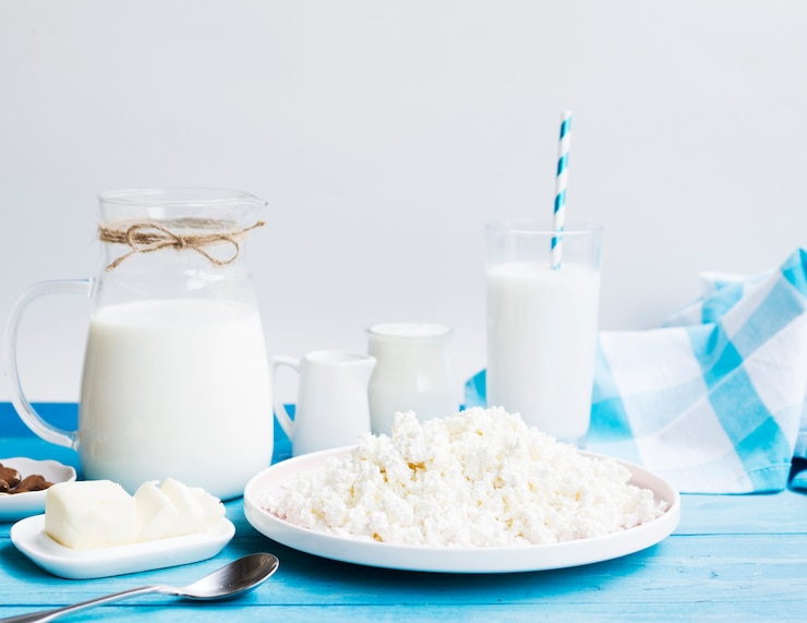 Photo gratuit lait, fromage cottage et produits laitiers